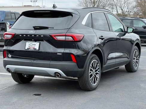 New 2024 Ford Escape SE image 39