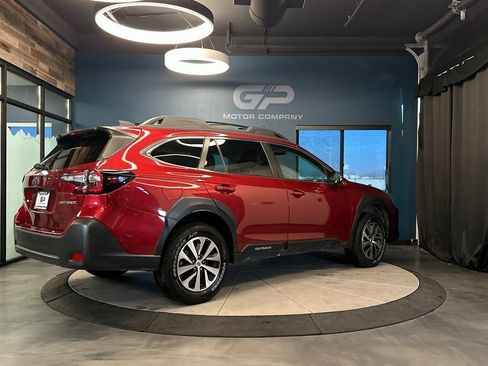 Used 2024 Subaru Outback Premium image 3