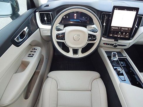 New 2026 Volvo XC60 B5 Ultra w/ Climate Package image 5