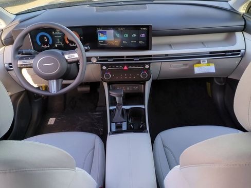 Certified 2025 Hyundai Tucson SEL AWD/4WD image 22