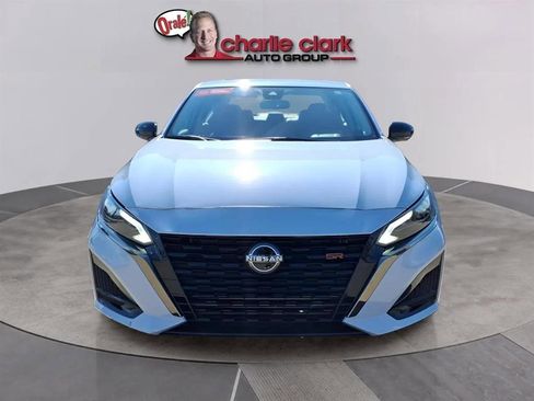 Used 2023 Nissan Altima 2.0 SR image 8