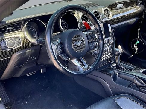 Used 2019 Ford Mustang GT Premium RWD image 11