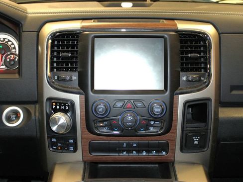 Used 2014 RAM 1500 Laramie w/ Convenience Group AWD/4WD image 15