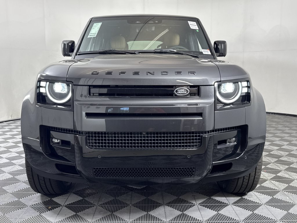 New 2026 Land Rover Defender 130 V8 AWD/4WD image 11