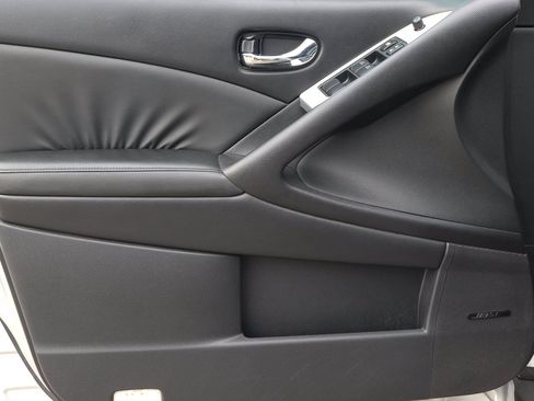Used 2010 Nissan Murano SL w/ Leather Pkg FWD image 14