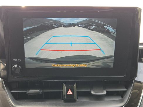 Used 2023 Toyota Corolla LE FWD image 17