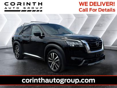 Used 2025 Nissan Pathfinder Platinum w/ Cargo Package