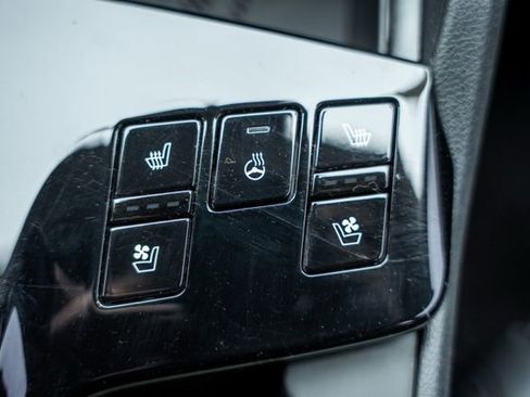 Used 2025 Kia Sportage SX Prestige image 25