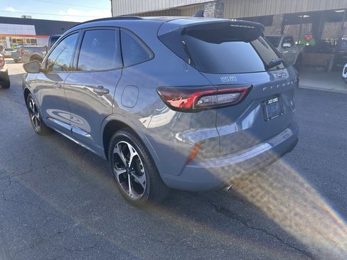 Used 2023 Ford Escape ST-Line Select w/ Tech Pack #1 image 8