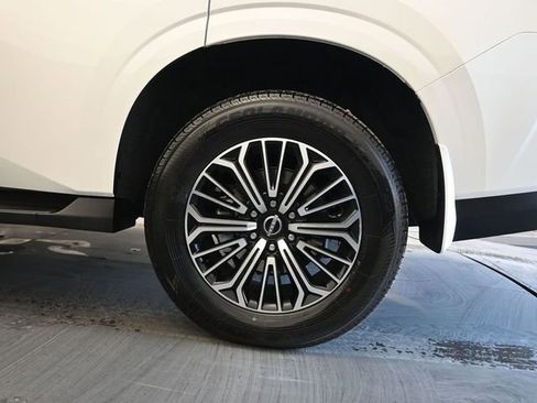 New 2025 Nissan Armada SL w/ Captain's Chari Seat Package image 13