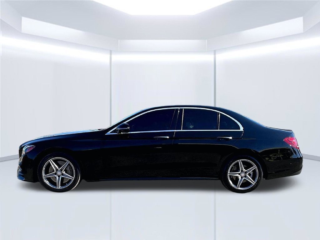 Used 2017 Mercedes-Benz E 300 4MATIC image 36