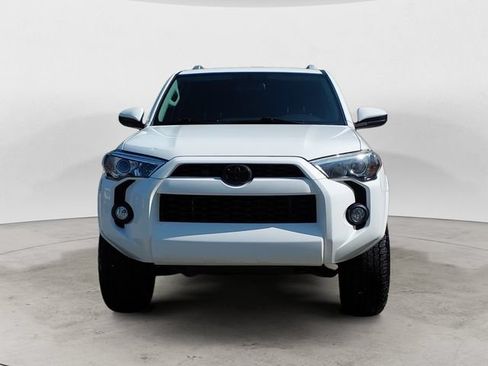 Used 2016 Toyota 4Runner SR5 AWD/4WD image 2