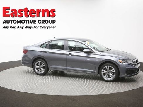 Used 2024 Volkswagen Jetta SE FWD image 43