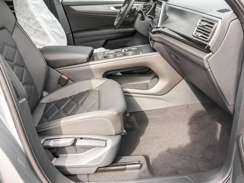 New 2026 Volkswagen Atlas Cross Sport SE image 41