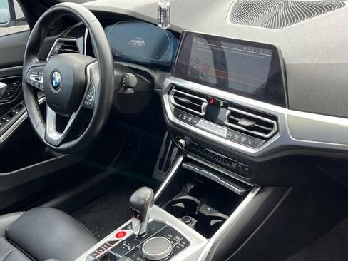 Used 2022 BMW 330i Sedan w/ Convenience Package RWD image 25