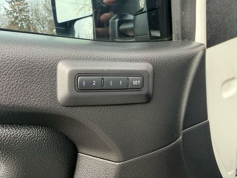 Used 2019 Nissan Titan PRO-4X w/ Pro-4x Convenience Package image 20