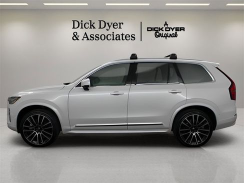 New 2026 Volvo XC60 B5 Plus w/ Protection Package Premier image 8