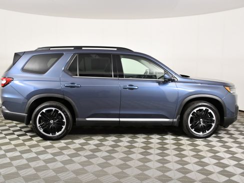 Certified 2026 Honda Pilot image 5
