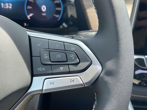 New 2026 Volkswagen Atlas SE FWD image 23