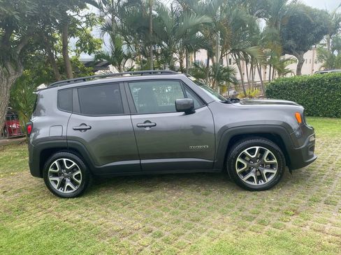 Used 2017 Jeep Renegade Latitude image 26