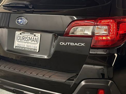Used 2018 Subaru Outback 2.5i Touring AWD/4WD image 9