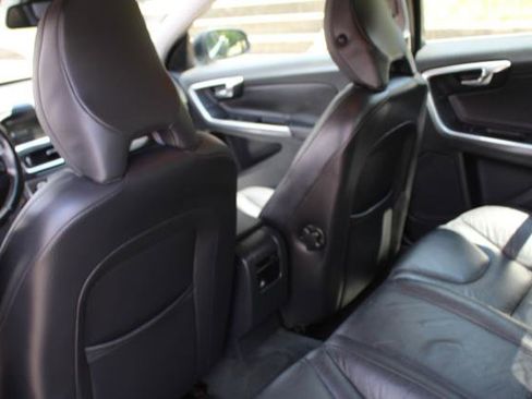 Used 2014 Volvo S60 T5 image 24