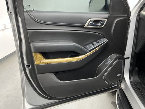 Used 2017 GMC Yukon Denali image 16