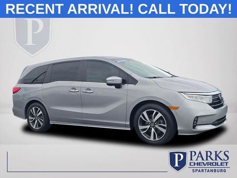 Used 2023 Honda Odyssey Touring image 1