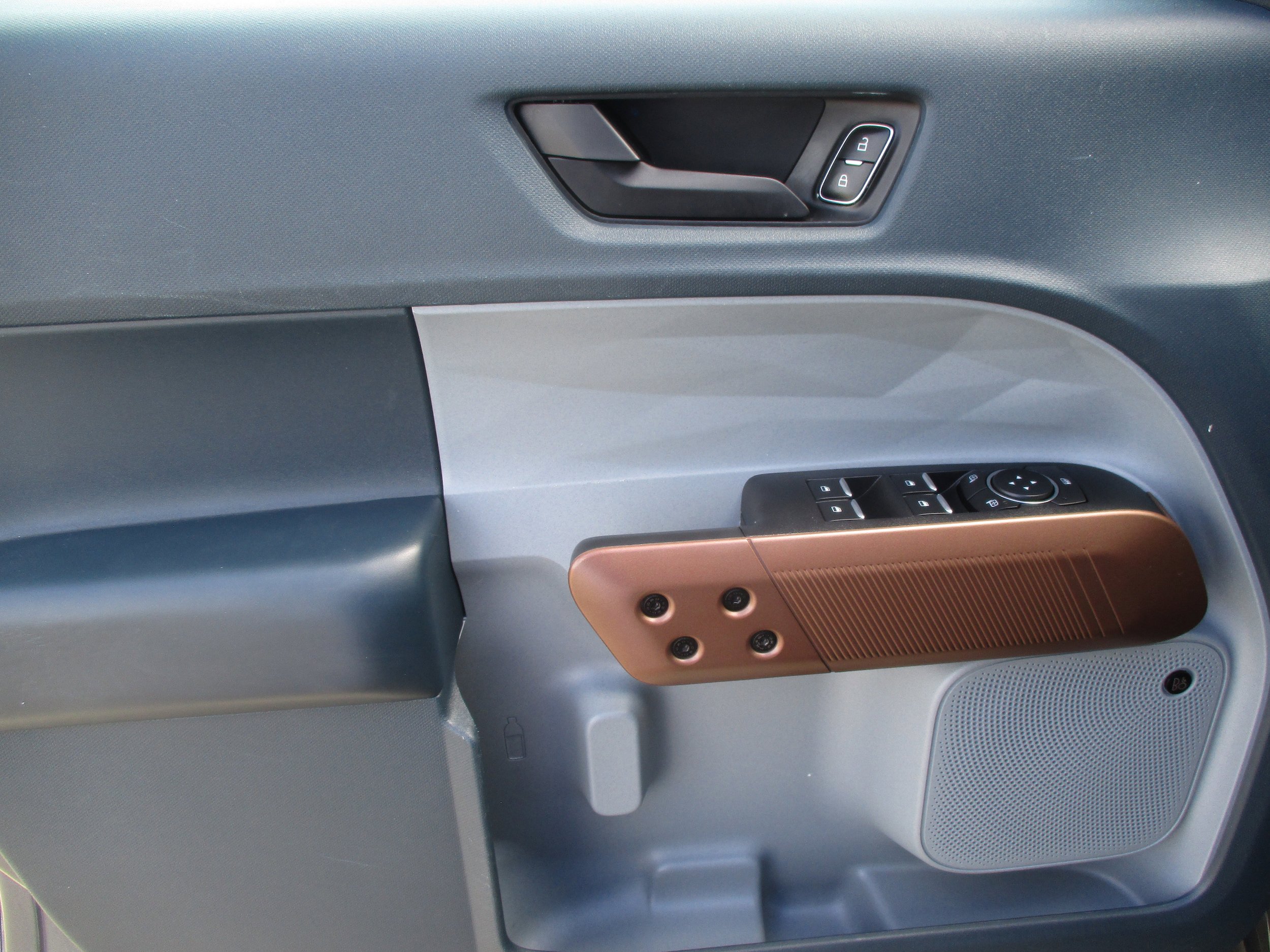 Used 2022 Ford Maverick Lariat w/ Lariat Luxury Package FWD image 34