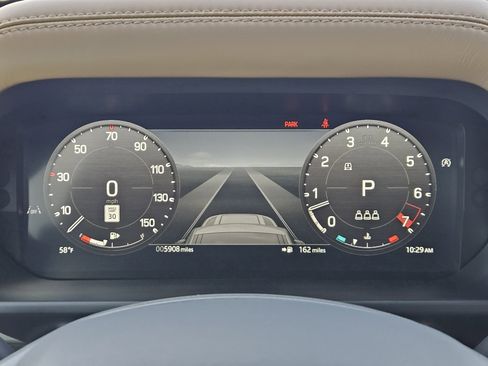 Used 2025 Land Rover Defender 90 X-Dynamic SE image 17