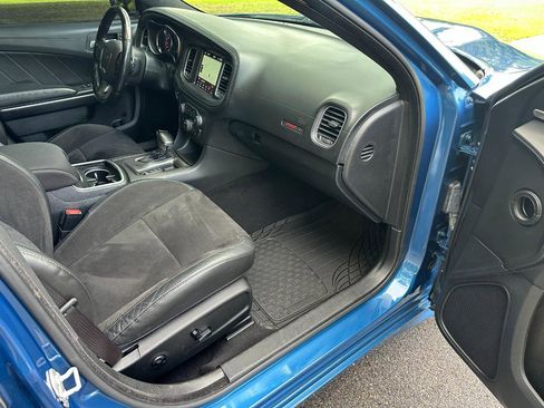 Used 2020 Dodge Charger Scat Pack RWD image 25