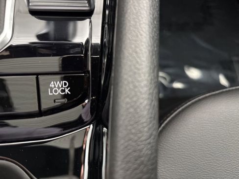 New 2026 Jeep Compass Latitude image 16