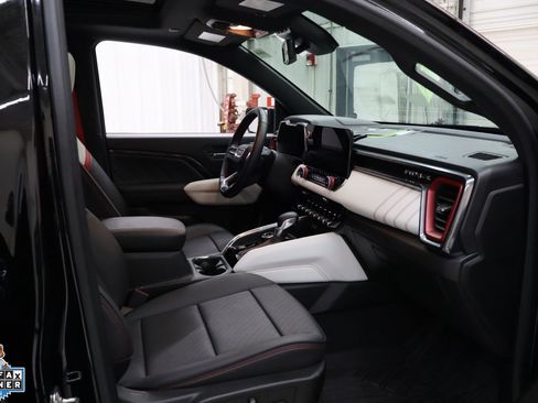 Used 2024 GMC Canyon AT4X AWD/4WD image 28