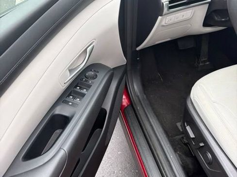 Used 2025 Hyundai Tucson SEL AWD/4WD image 10