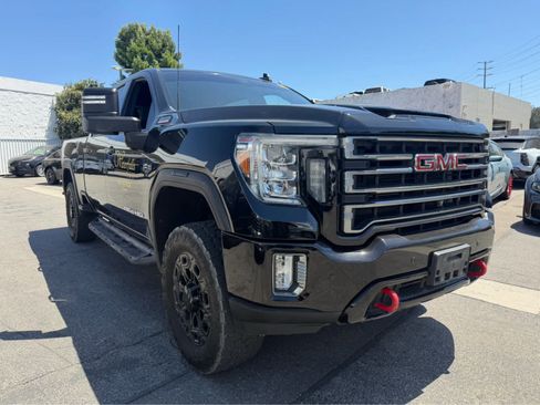 Used 2020 GMC Sierra 2500 AT4 w/ AT4 Premium Package AWD/4WD image 2