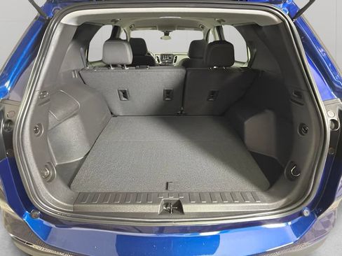 Used 2023 Chevrolet Equinox LS FWD image 28