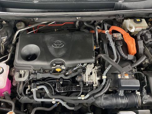 Used 2021 Toyota RAV4 XLE Premium AWD/4WD image 9