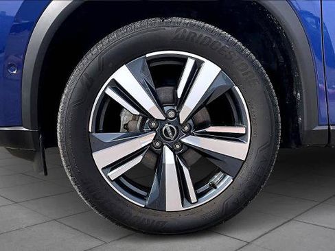 Certified 2023 Nissan Rogue Platinum w/ Platinum Premium Package image 11