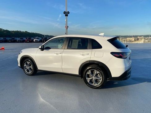 Used 2026 Honda HR-V LX image 6