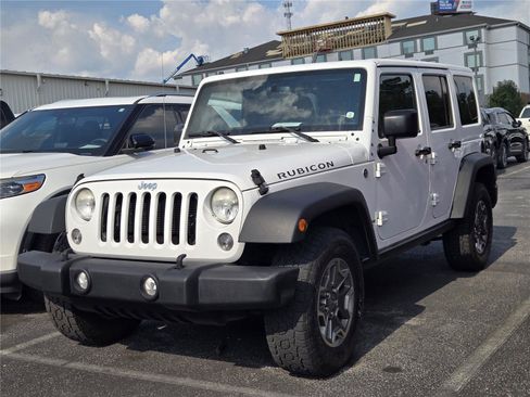 Used 2015 Jeep Wrangler Unlimited Rubicon w/ Connectivity Group AWD/4WD image 1