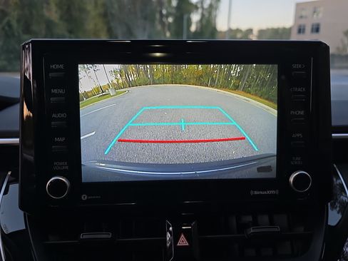 Used 2022 Toyota Corolla LE image 22