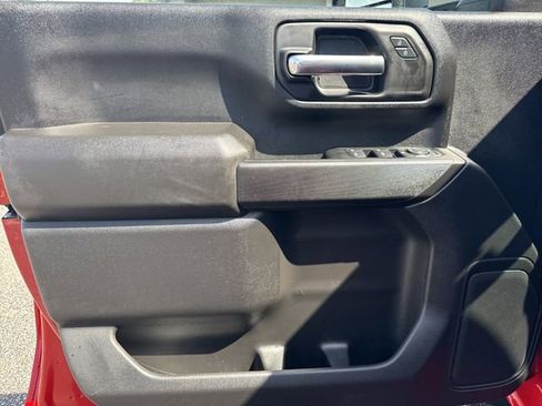 Used 2024 Chevrolet Silverado 2500 Custom w/ Custom Convenience Package image 18