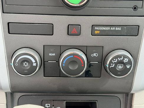 Used 2011 Chevrolet Traverse LS image 16