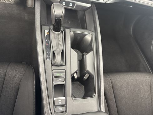 Used 2025 Honda Accord SE image 39