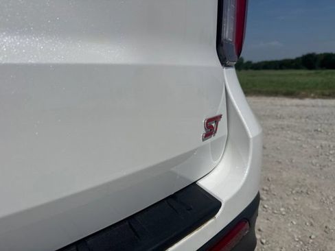 Used 2025 Ford Explorer ST w/ Sun And Sound Package RWD image 10