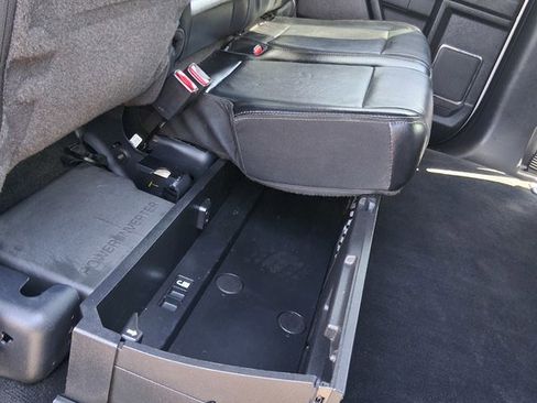 Used 2017 Ford F250 Lariat w/ Lariat Ultimate Package AWD/4WD image 4