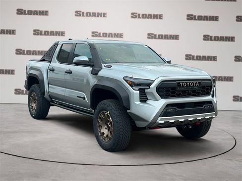 New 2025 Toyota Tacoma Trailhunter image 7