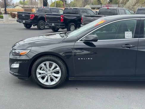 Used 2025 Chevrolet Malibu LT FWD image 11