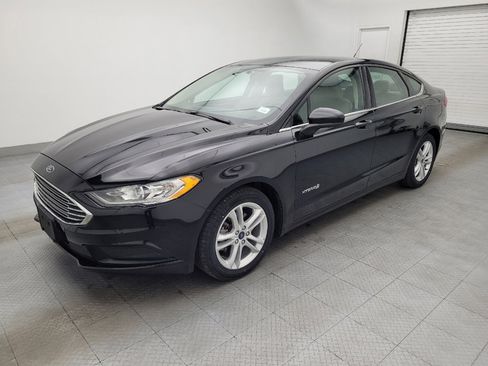 Used 2018 Ford Fusion S image 2