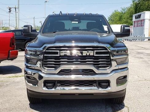 New 2026 RAM 2500 Big Horn AWD/4WD image 5